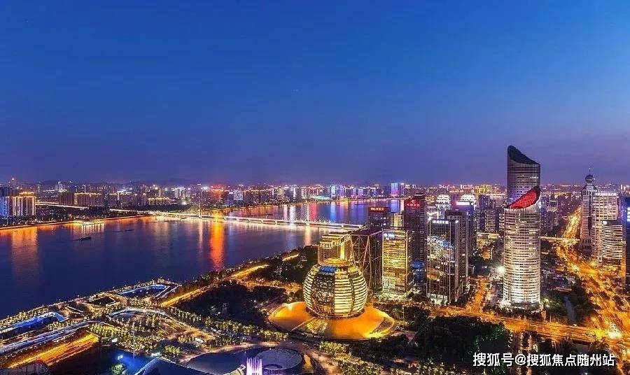 花开无言 第60页