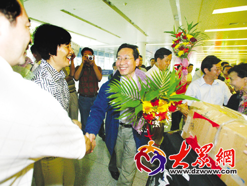 花开无言 第57页